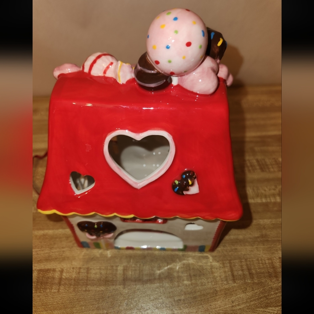 HELLO KITTY BLUE SKY SANRIO SWEETT SHOPPE CERAMIC TEA LIGHT HOLDER - Picture 6 of 7
